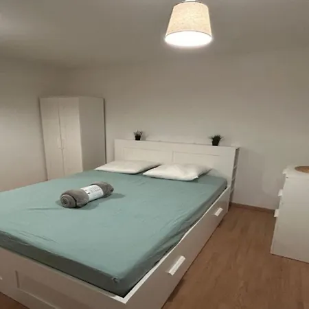 Apartament Apartment Leon Bourgeois *